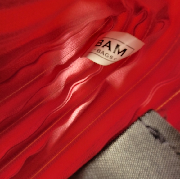 Y2K BAM Original Zipbag, Pink with Black Adjustable Straps - Picture 5 of 9